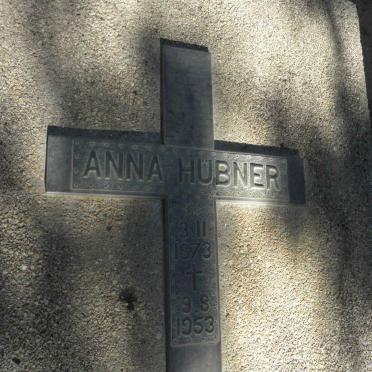HÜBNER Anna 1873-1953