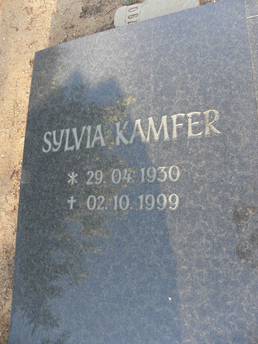 KAMFER Sylvia 1930-1999