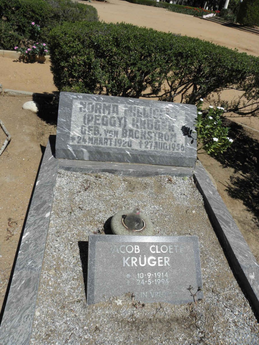KRÜGER Jacob Cloete 1914-1994 &amp; Norma Millicent VON BACKSTROM 1920-1956