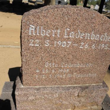 LADENBACHER Albert 1907-1953 : : LADENBACHER Otto 1905-1943