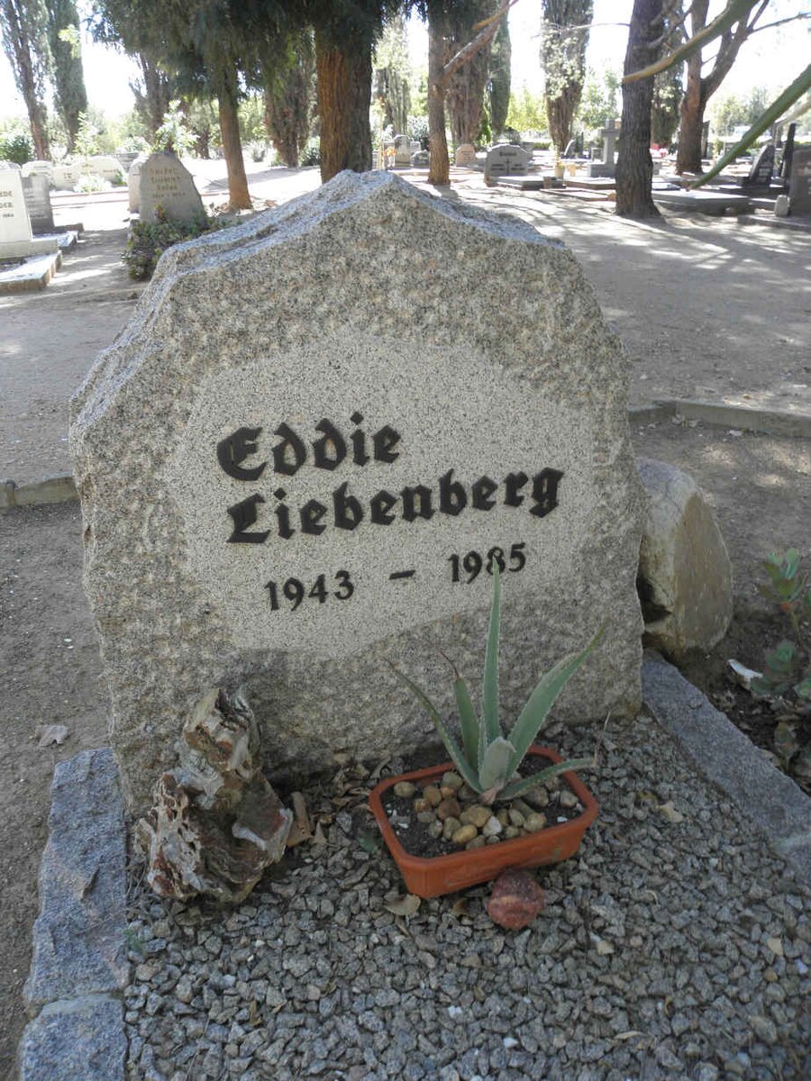 LIEBENBERG Eddie 1943-1985
