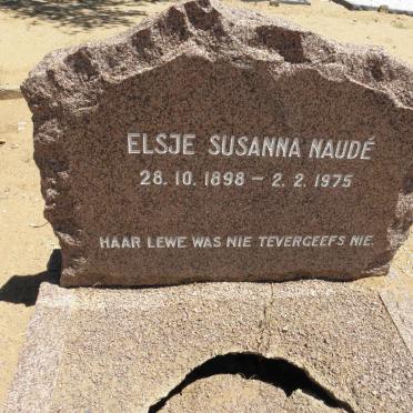 NAUDÉ Elsje Susanna 1898-1975