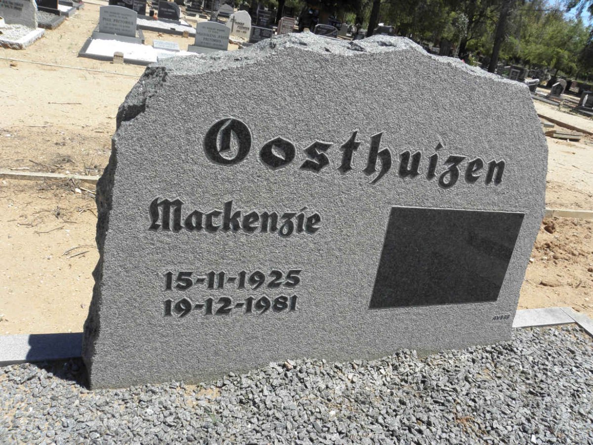 OOSTHUIZEN Mackenzie 1925-1981