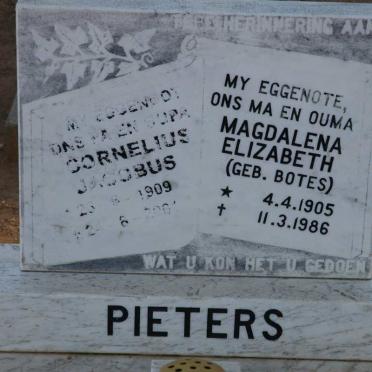 PIETERS Cornelius Jacobus 1909-200? &amp; Magdalena Elizabeth BOTES 1905-1986