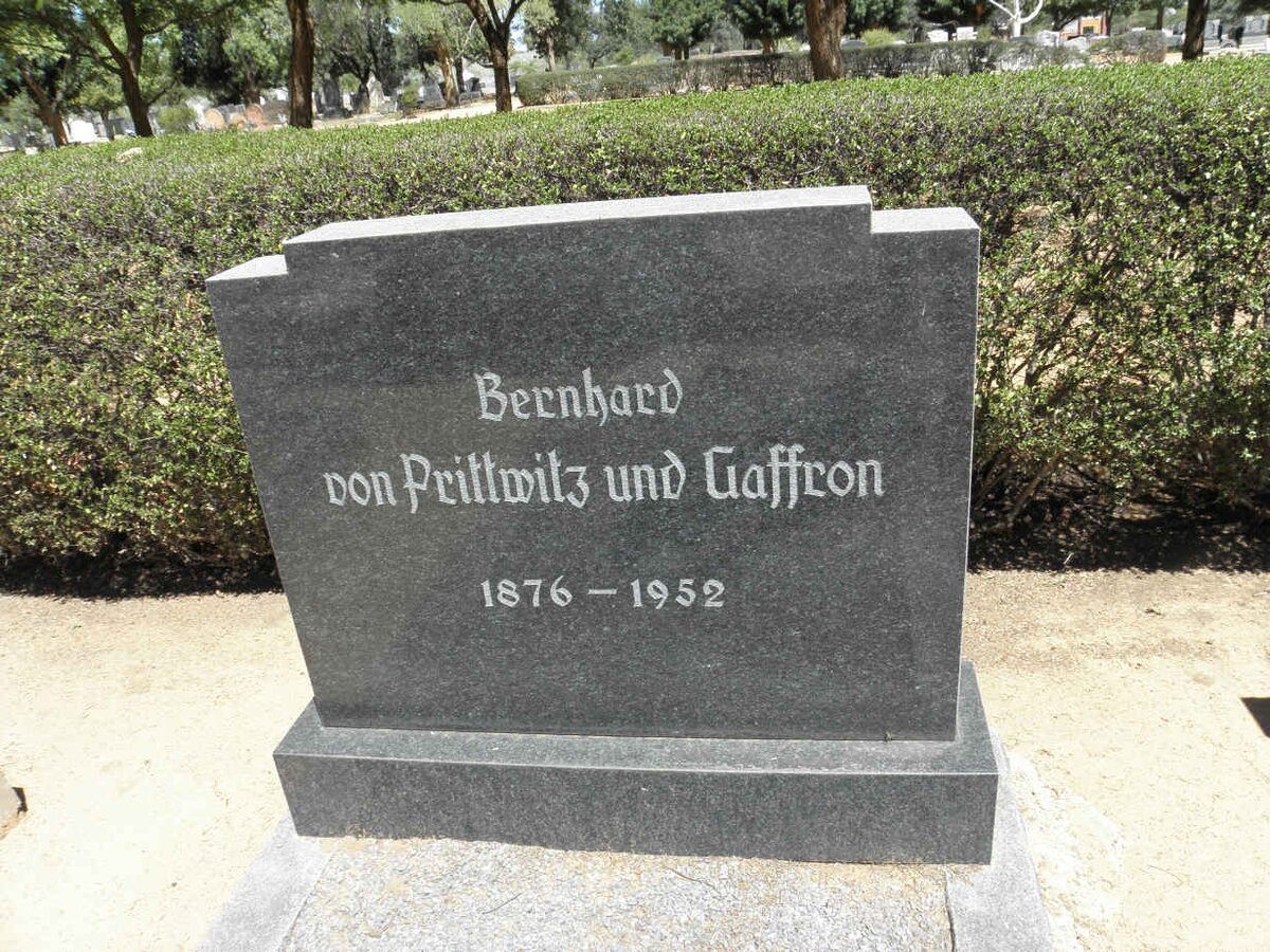 PRITTWITZ UND GAFFRON Bernhard, von 1876-1952