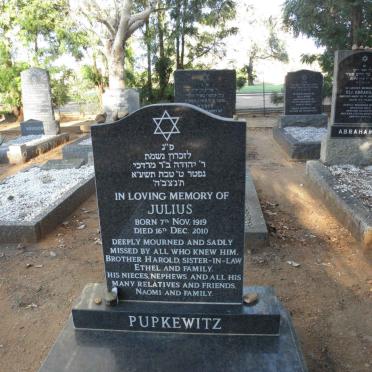 PUPKEWITZ Julius 1919-2010