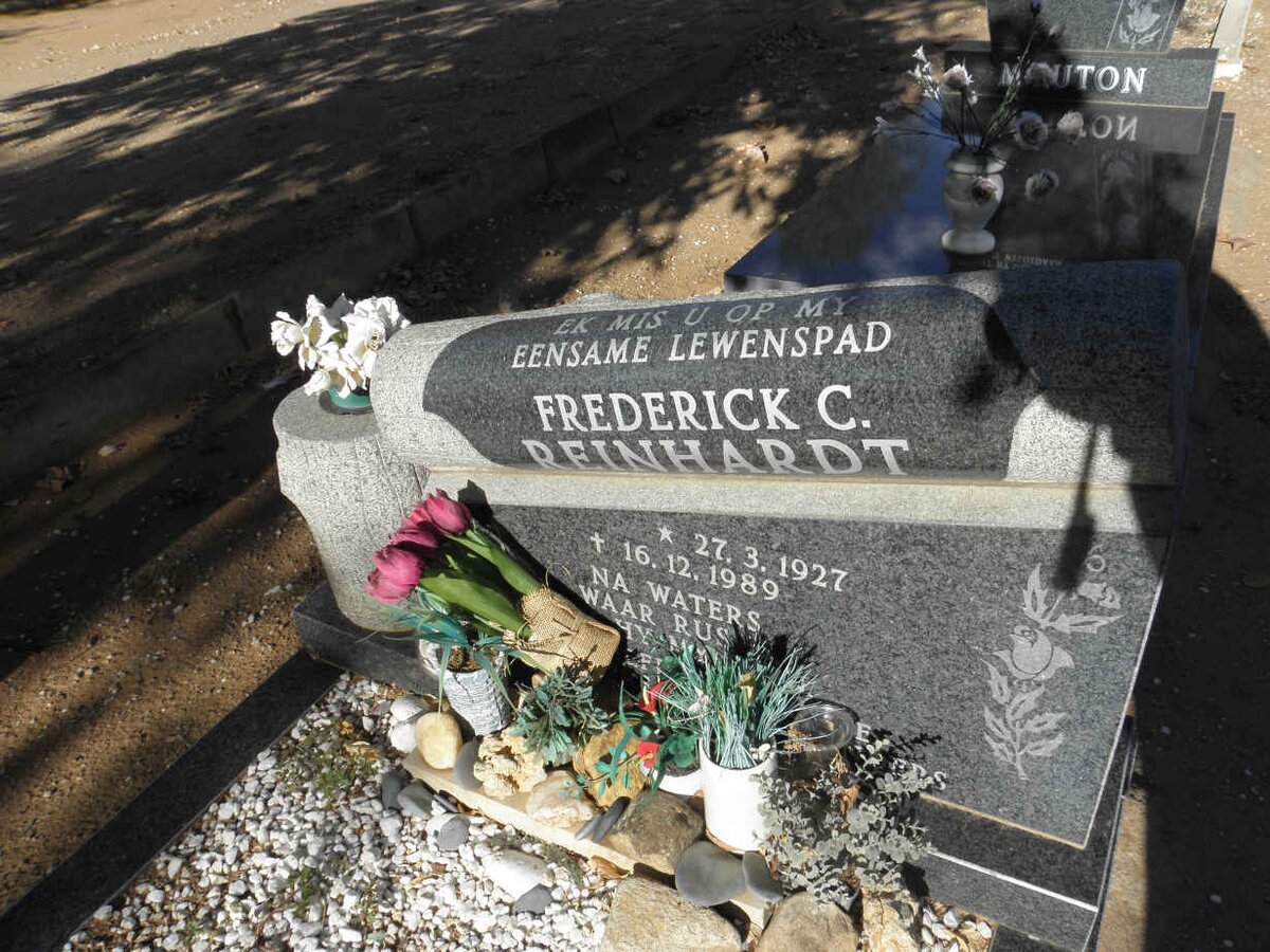 REINHARDT Frederick C. 1927-1989