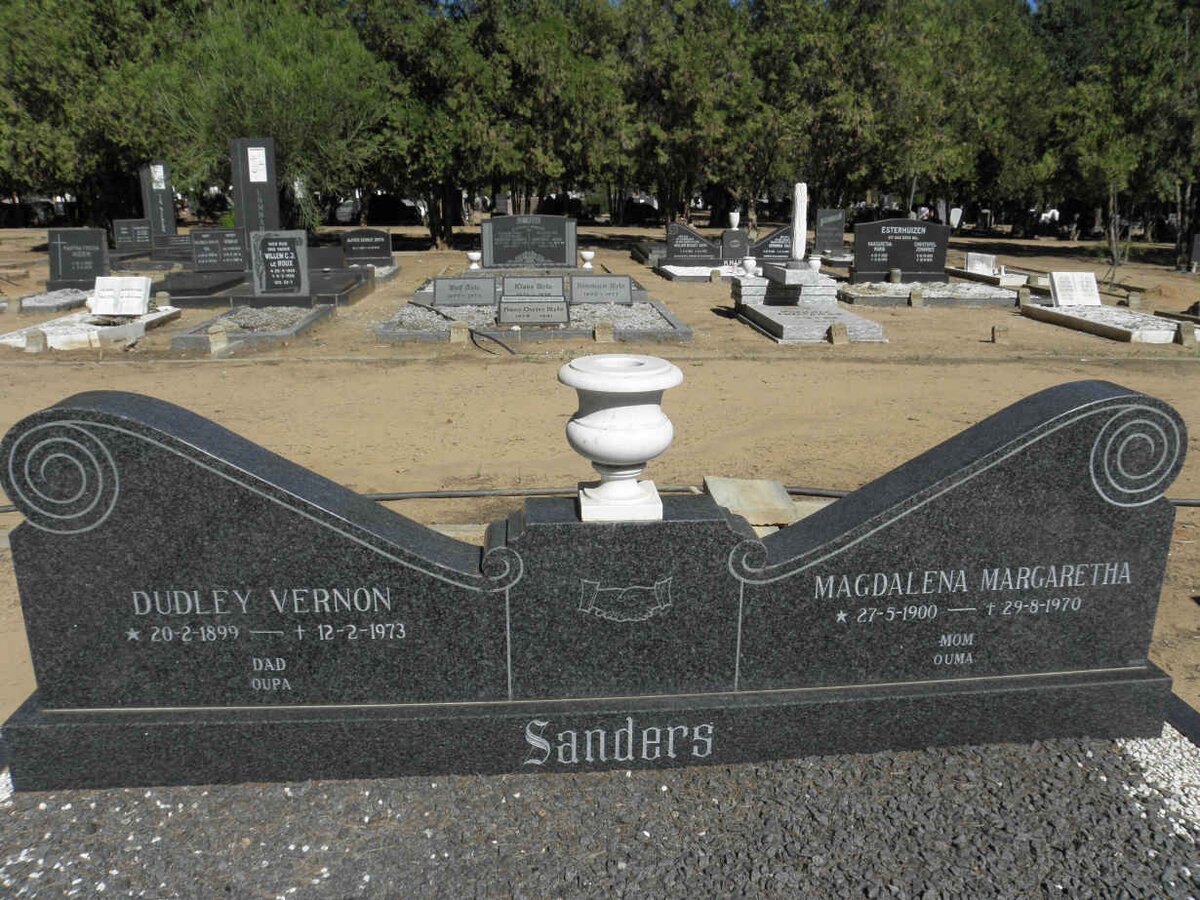 SANDERS Dudley Vernon 1899-1973 &amp; Magdalena Margaretha 1900-1970