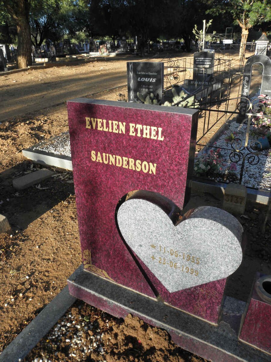 SAUNDERSON Evelien Ethel 1955-1999