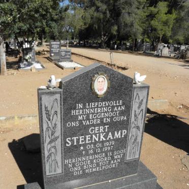 STEENKAMP Gert 1939-1997