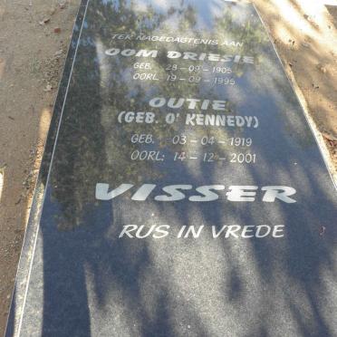 VISSER Driesie 1905-1995 &amp; Outie O'KENNEDY 1919-2001