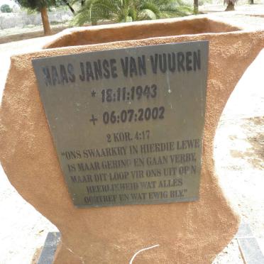 VUUREN Naas, Janse van 1943-2002