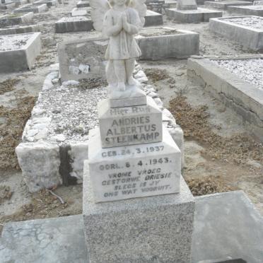 STEENKAMP Andries Albertus 1937-1943