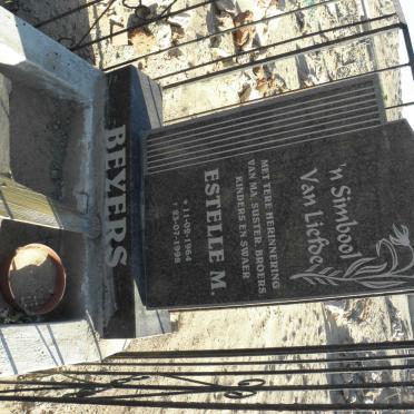 Namibia, LUDERITZ, New public cemetery