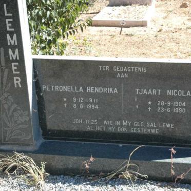 LEMMER Tjaart Nicolaas 1904-1990 &amp; Petronella Hendrika 1911-1994