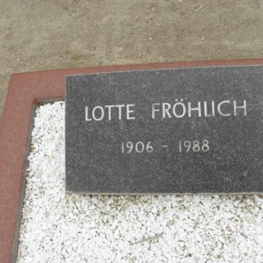 FRÖHLICH Lotte 1906-1988