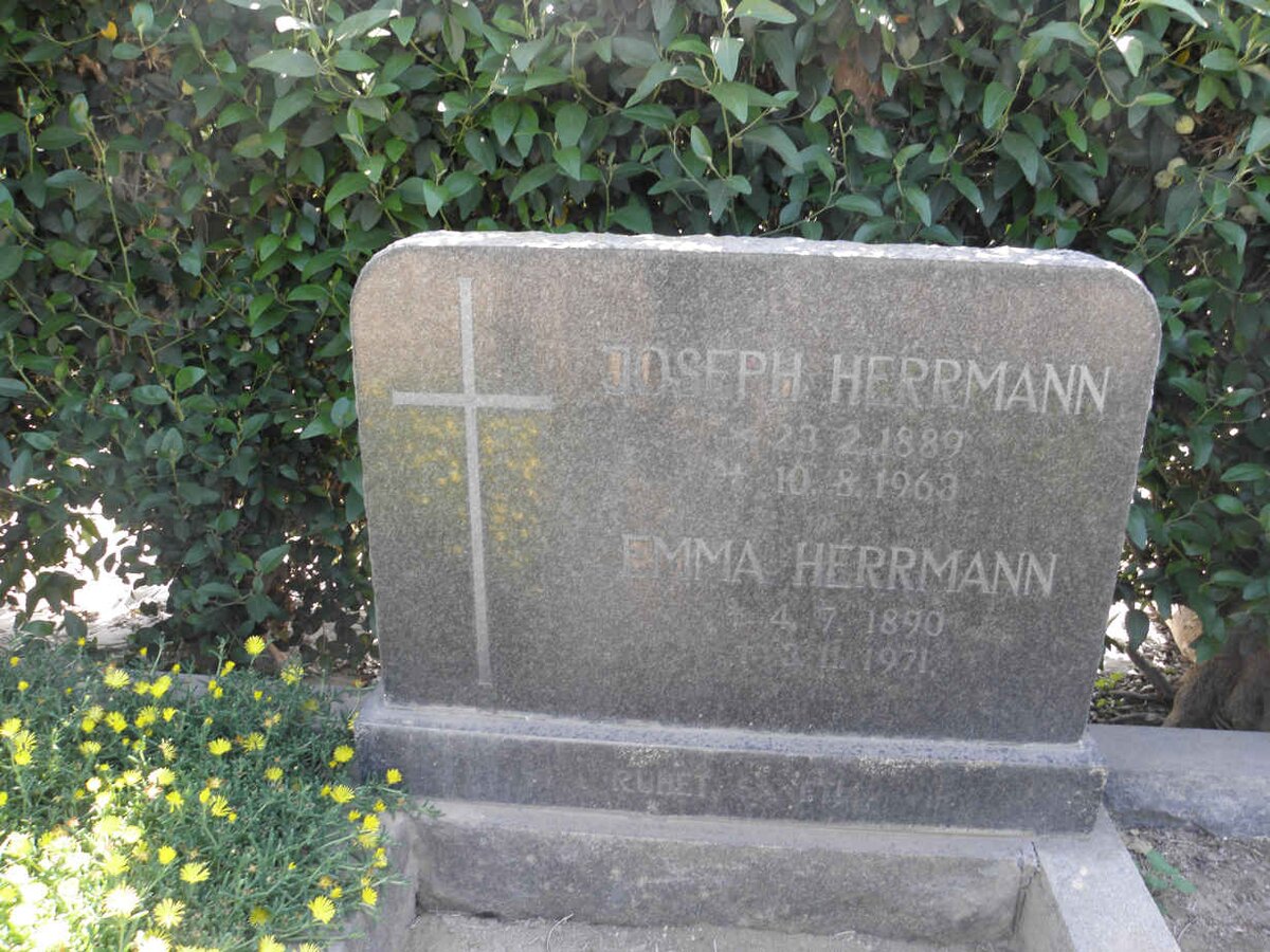 HERRMANN Joseph 1889-1963 &amp; Emma 1890-1971