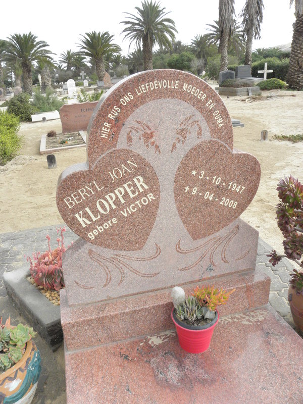 KLOPPER Beryl Joan nee VICTOR 1947-2008