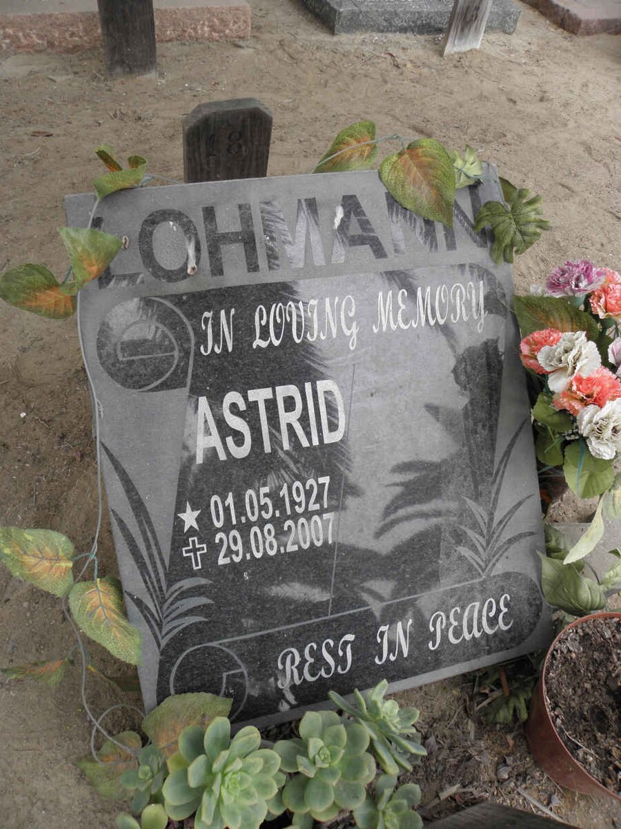 LOHMANN Astrid 1927-2007