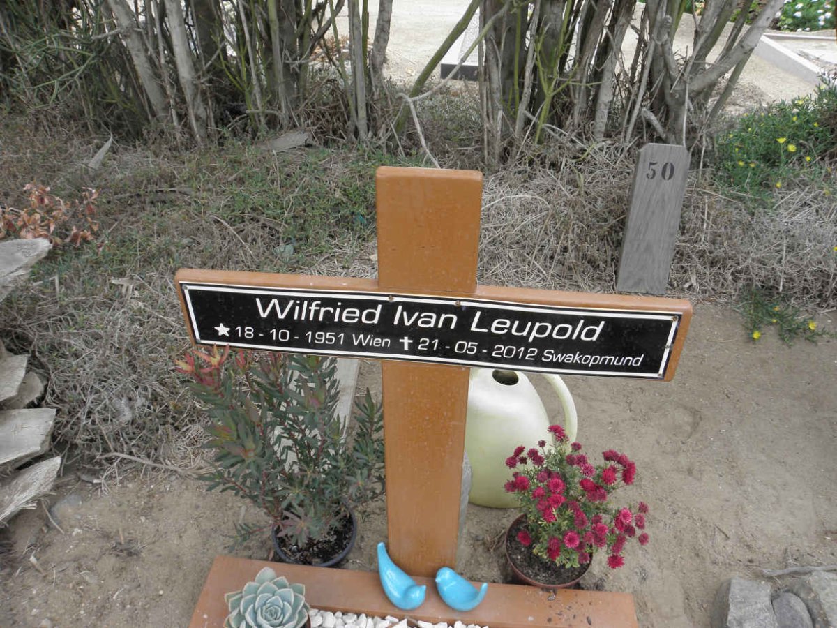 LEUPOLD Wilfried Ivan 1951-2012