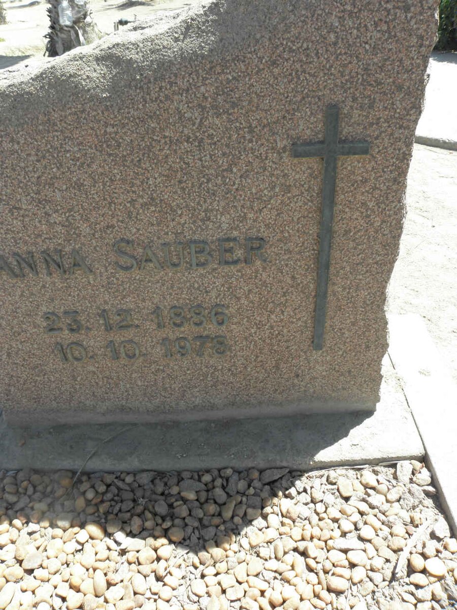 SAUBER Anna 1886-1978