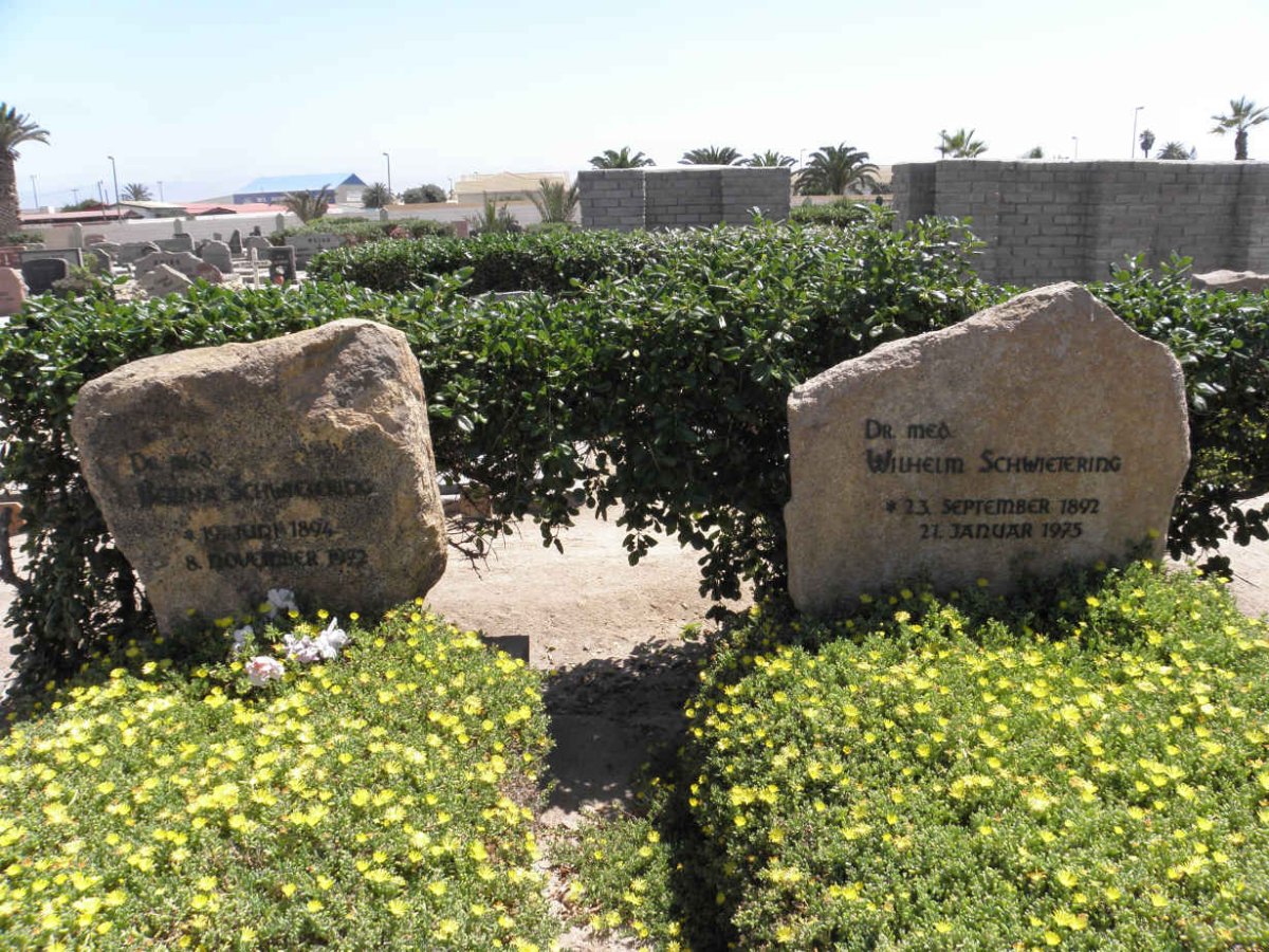 SCHWIETERING Wilhelm 1892-1975 &amp; Bertha 1894-1972