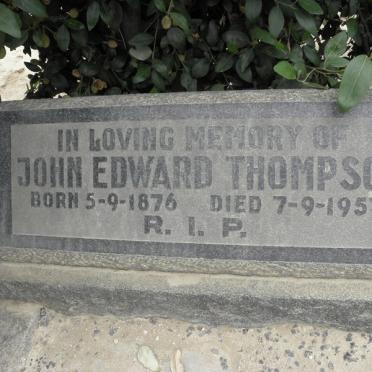 THOMPSON John Edward 1876-1957 &amp; Enid Mary Edna DEAN -1960