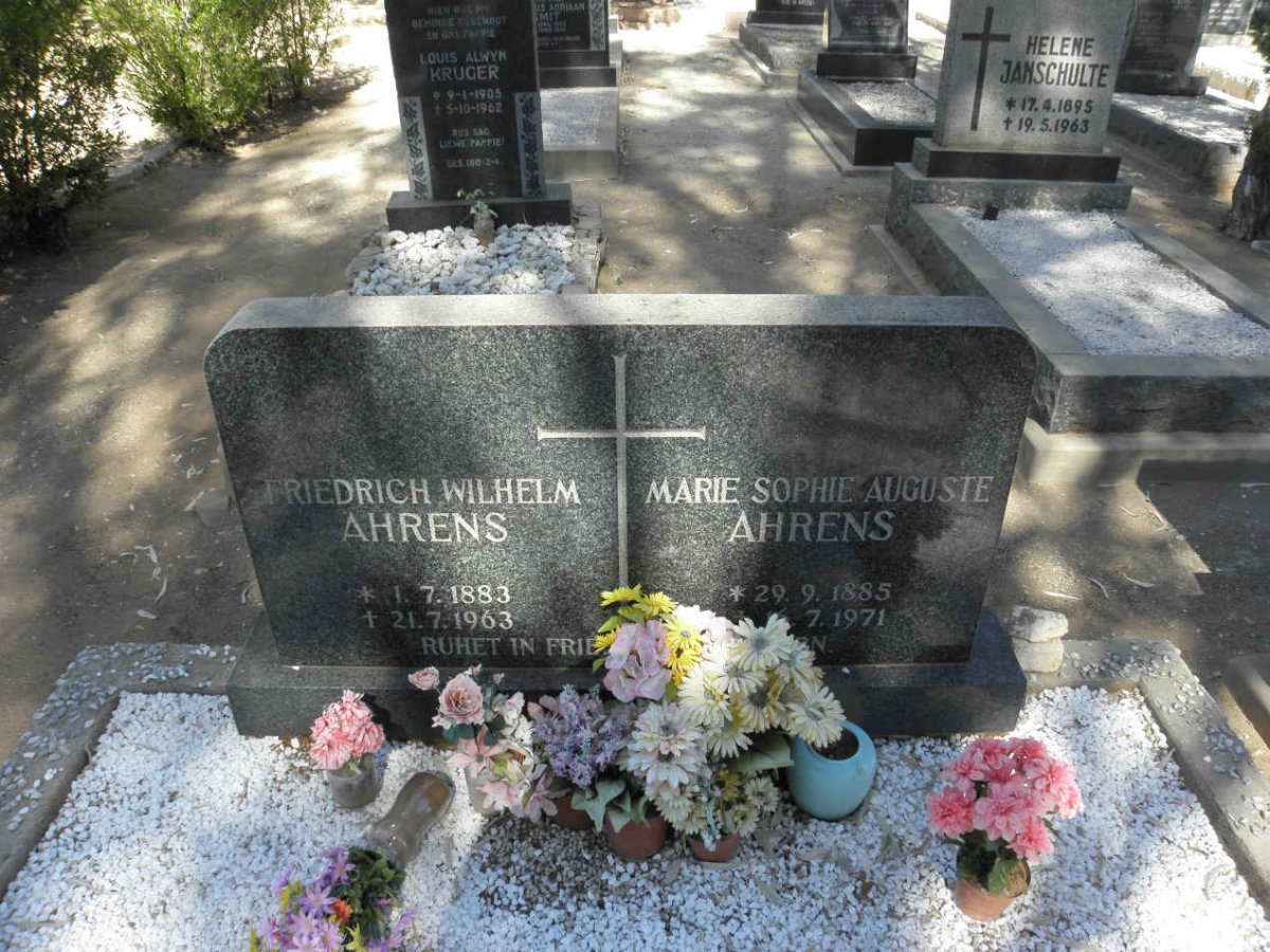 AHRENS Friedrich Wilhelm 1883-1963 &amp; Marie Sophie Auguste 1885-1971