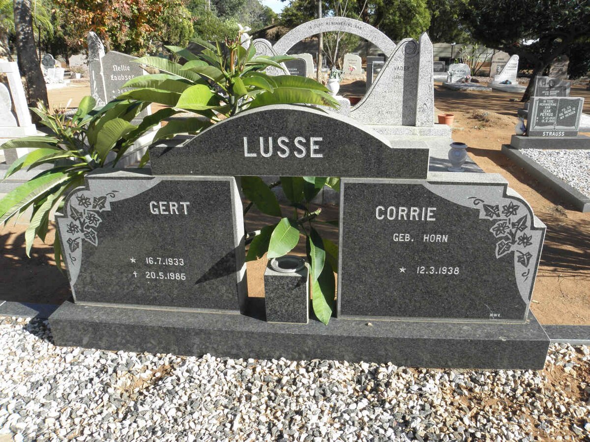 LUSSE Gert 1933-1986 &amp; Corrie HORN 1938-