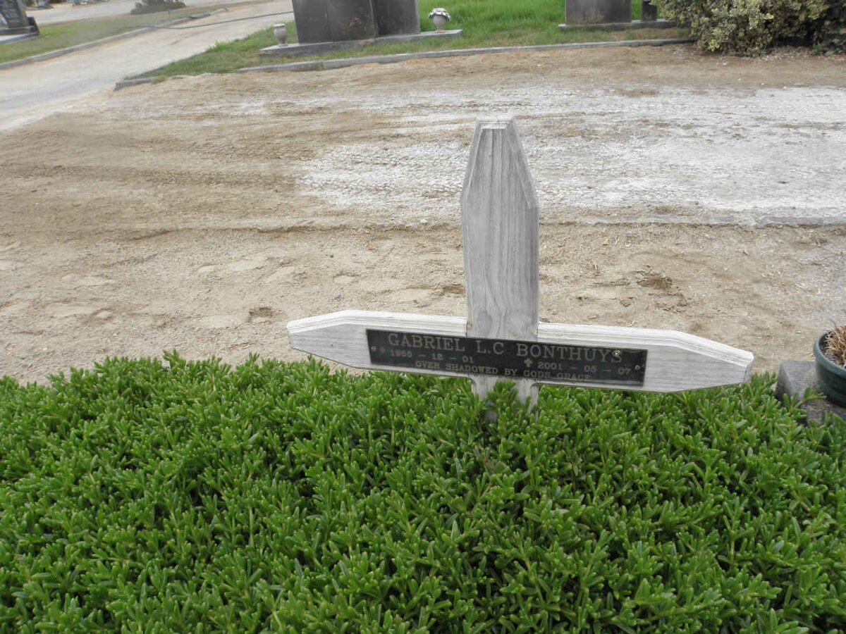 BONTHUYS Gabriel L.C. 1955-2001