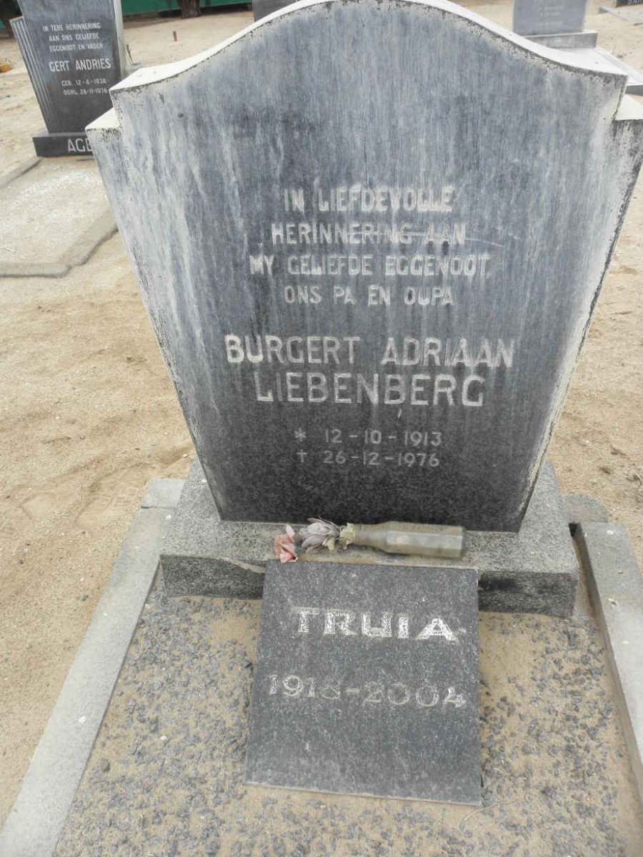 LIEBENBERG Burgert Adriaan 1913-1976 &amp; Truia 1918-2004
