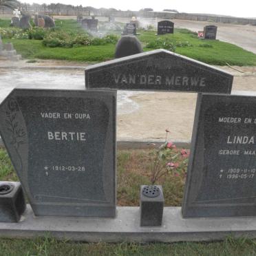 MERWE Bertie, van der 1928- &amp; Linda MAAS 1909-1996