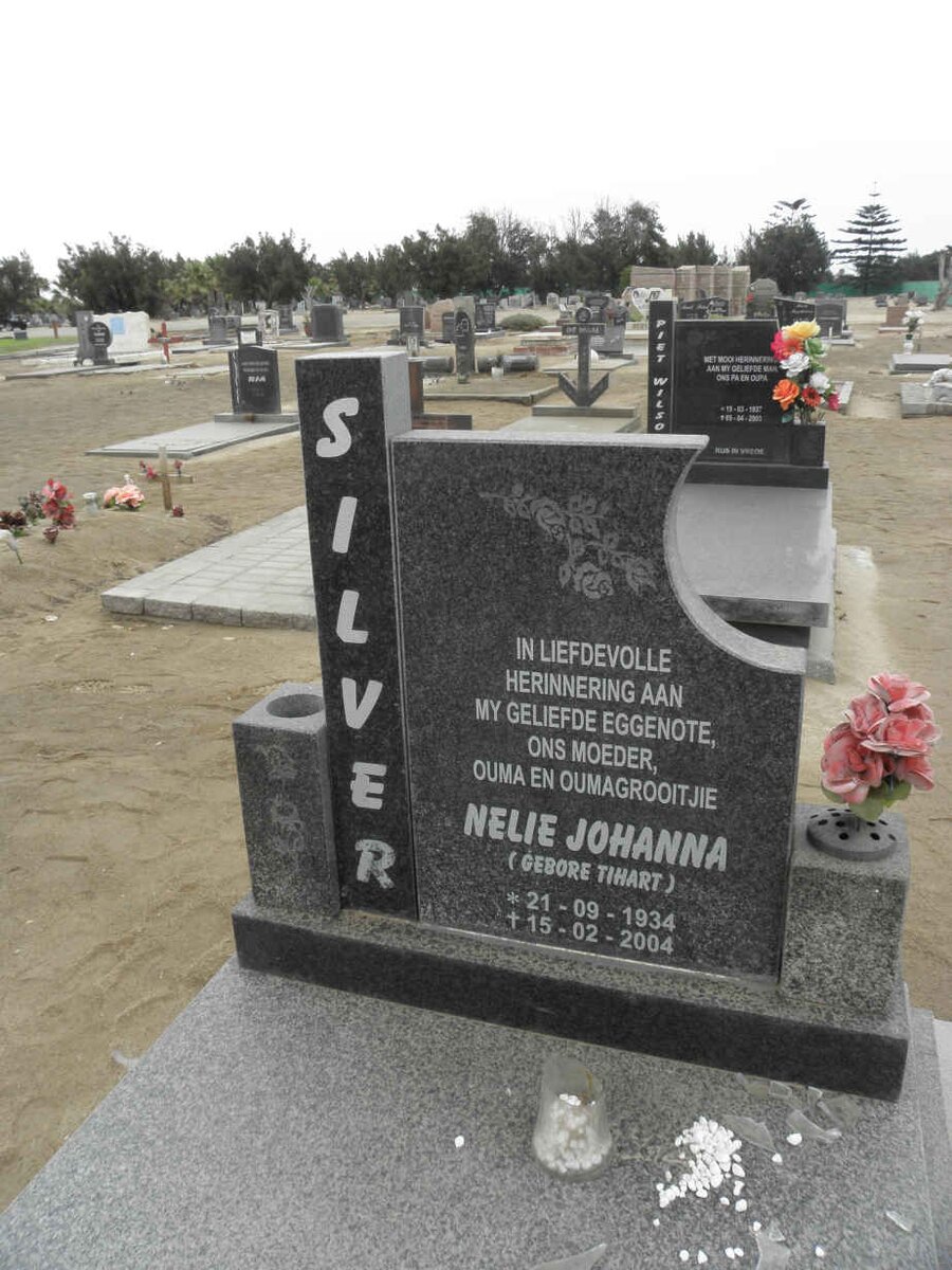 SILVER Nelie Johanna nee THIART 1934-2004