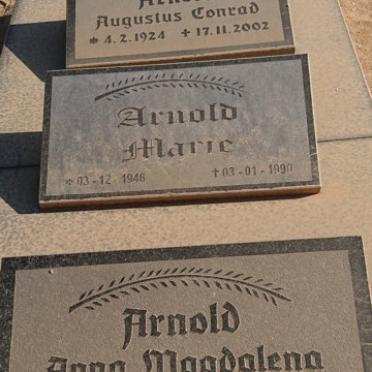 ARNOLD Augustus Conrad 1924-2002 :: ARNOLD Marie 1946-1990 :: ARNOLD Anna Magdalena 1923-1993