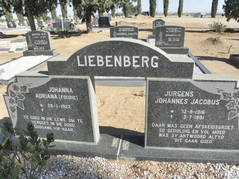 LIEBENBERG Jurgens Johannes Jacobus 1916-1991 &amp; Johanna Adriana FOURIE 1922-