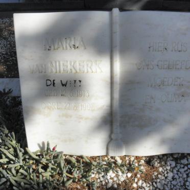 NIEKERK Maria, van nee DE WITT 1913-1998