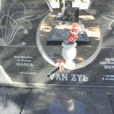 ZYL Hennie 1922-2001, van &amp; Maria 1929-