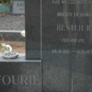 FOURIE Hester H. nee VAN ZYL 1915-1973