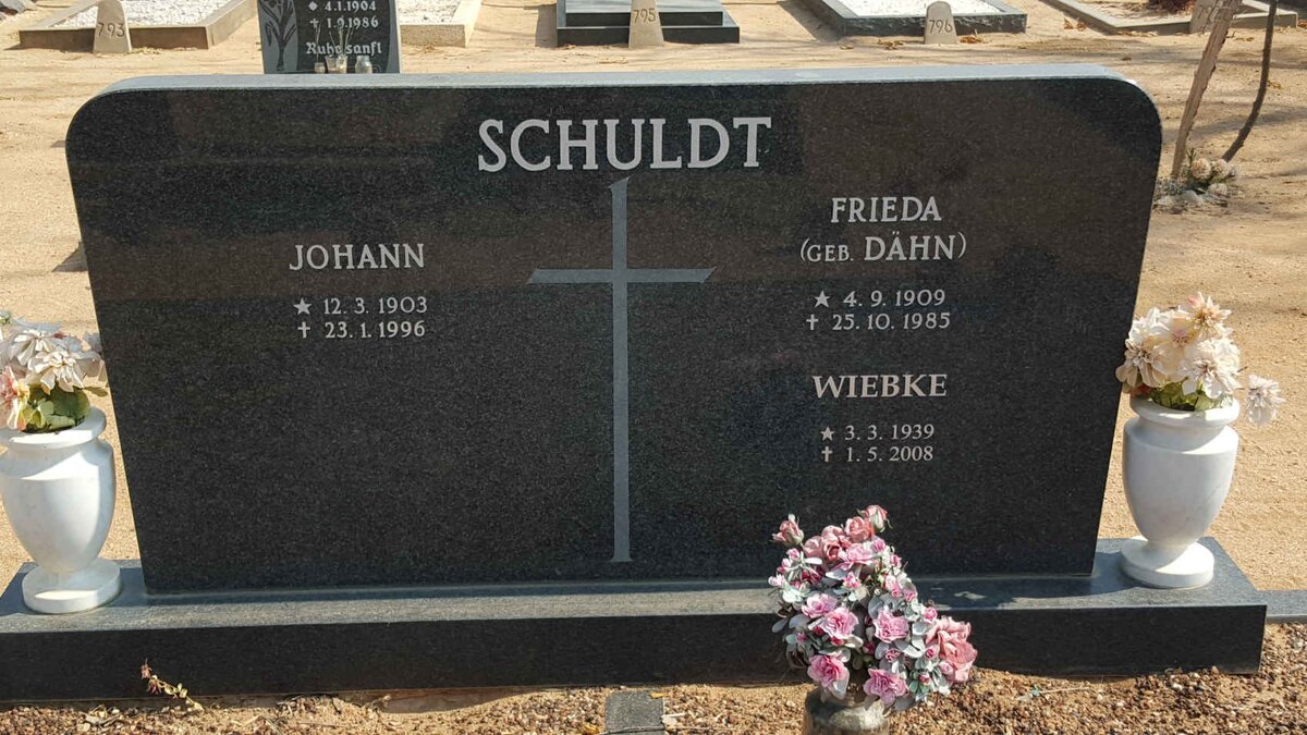 SCHULDT Johann 1903-1996 &amp; Frieda DAHN 1909-1985 :: SCHULDT Wiebke 1939-2008