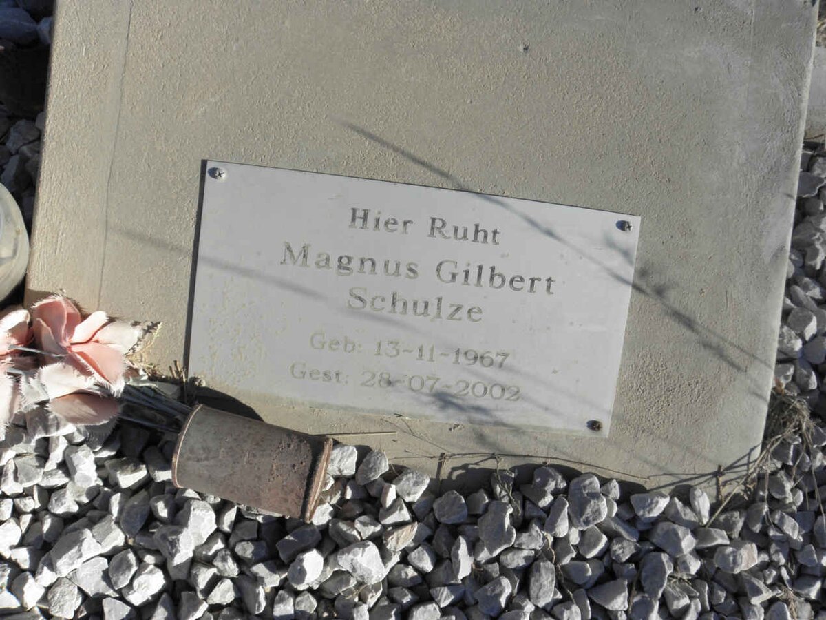 SCHULZE Magnus Gilbert 1967-2002