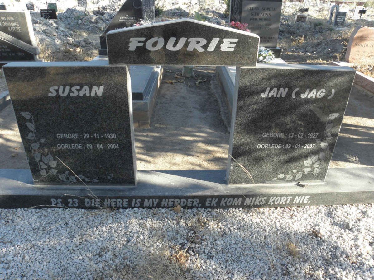 FOURIE Jan 1927-2007 &amp; Susan 1930-2004