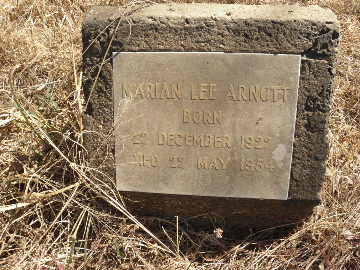 ARNOTT Marian Lee 1922-1954
