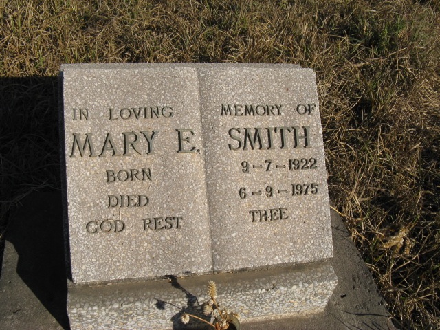 SMITH Mary E. 1922-1975