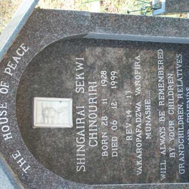 CHINOURIRI Shingairai Sekwi 1928-1999