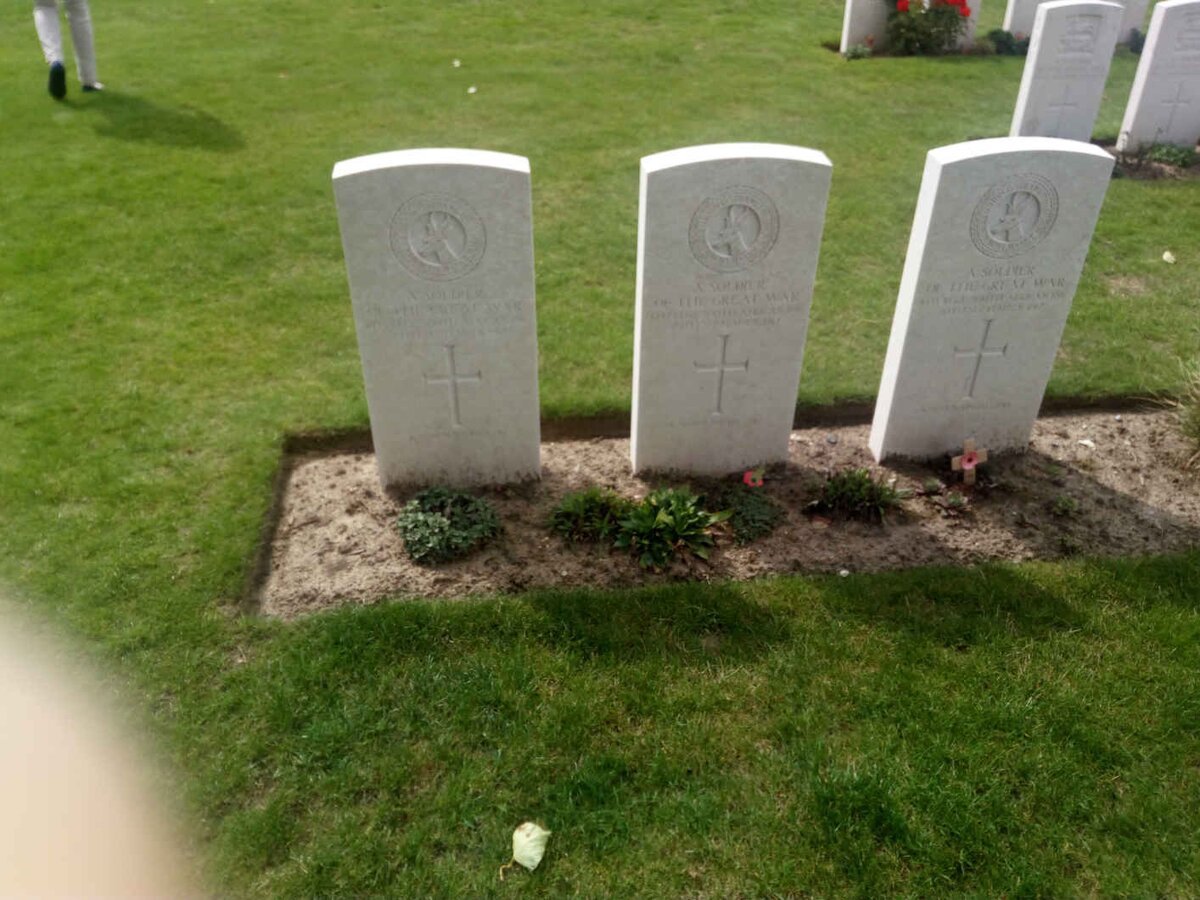 Unknown South African soldiers_4