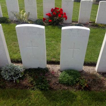 Unknown South African soldiers_3